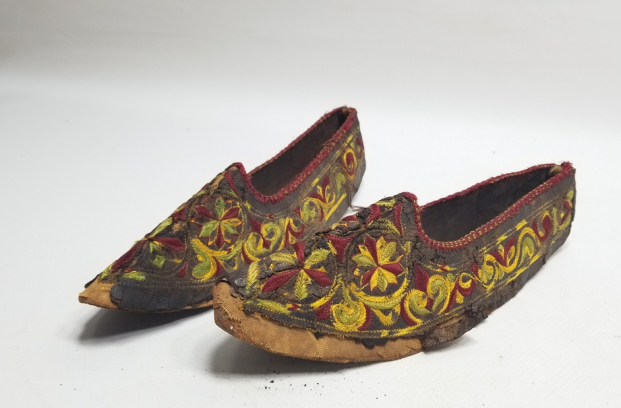 OSMANLI DÖNEMİ SARAY İŞİ AYAKKABI - POTİN ÜSTÜ