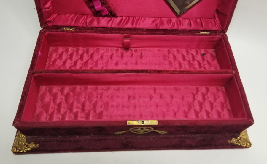 ANTİKA FRANSIZ MÜCEVHER KUTUSU