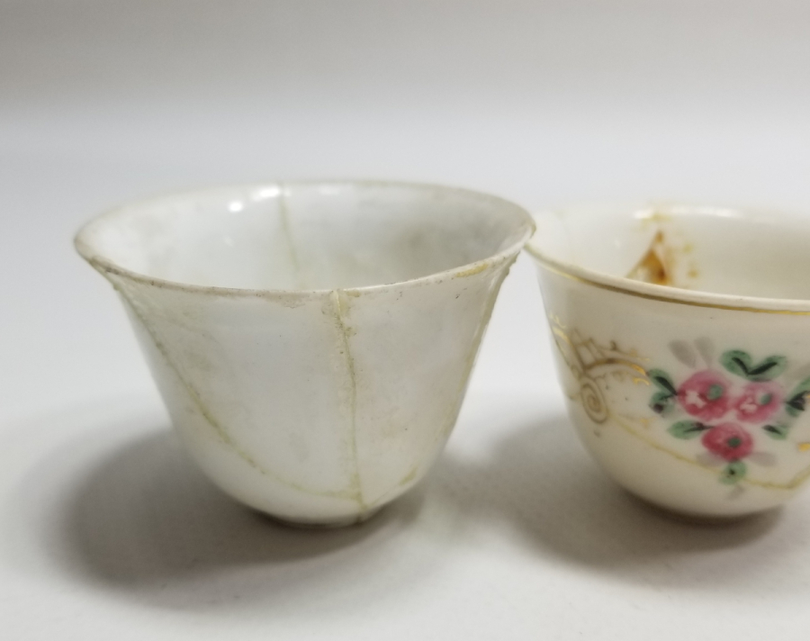 OSMANLI DÖNEMİ ÜÇ ADET RUS PORSELEN ZARF FİNCANI