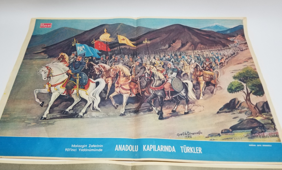 POSTERLERİ BULUNAN 2 ADET ANTİKA HAYAT DERGİSİ YAPRAKLARI