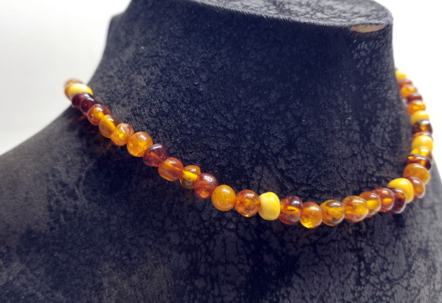 DAMLA KEHRİBARIN HER RENGİNİ BARINDIRAN ÖZEL YAPIM DAMLA KEHRİBAR GERDANLIK