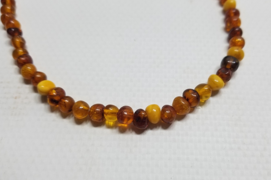 DAMLA KEHRİBARIN HER RENGİNİ BARINDIRAN ÖZEL YAPIM DAMLA KEHRİBAR GERDANLIK