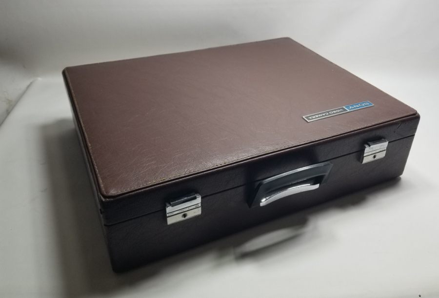 ORİJİNAL ÇANTASINDA ANTİKA PROFESYONEL KAMERA