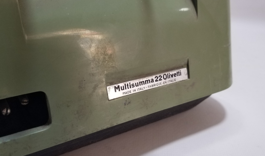 OLİVETTİ MARKA ANTİKA HESAP MAKİNESİ