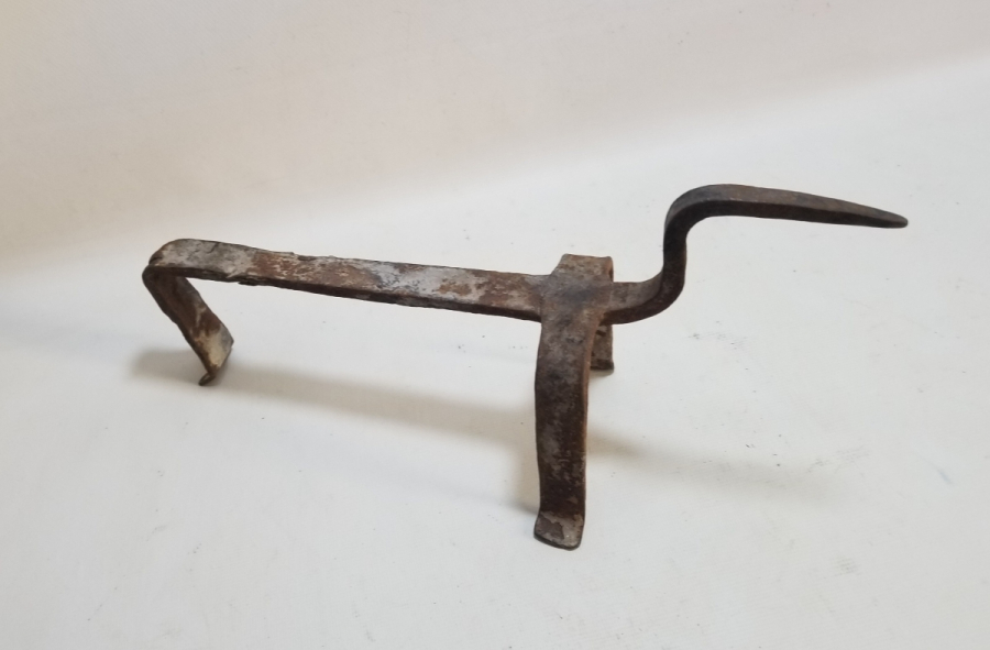 OSMANLI DÖNEMİ HAYVAN FORMUNDA YAPILMIŞ TEKKE İŞİ ODUN EŞEĞİ - ODUN TUTMACI