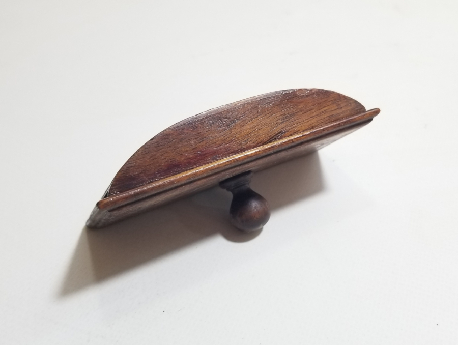 ÜZERİ ALTIN VARAKLI OSMANLICA YAZILI NADİR MÜREKKEP KURUTMALIĞI