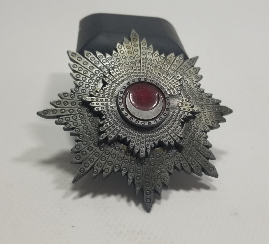 MECİDİ NİŞANI FORMUNDA YAPILMIŞ ÜZERİ MİNE İŞÇİLİKLİ BÜYÜK BOY HİLAL-İ AHMER MADALYA