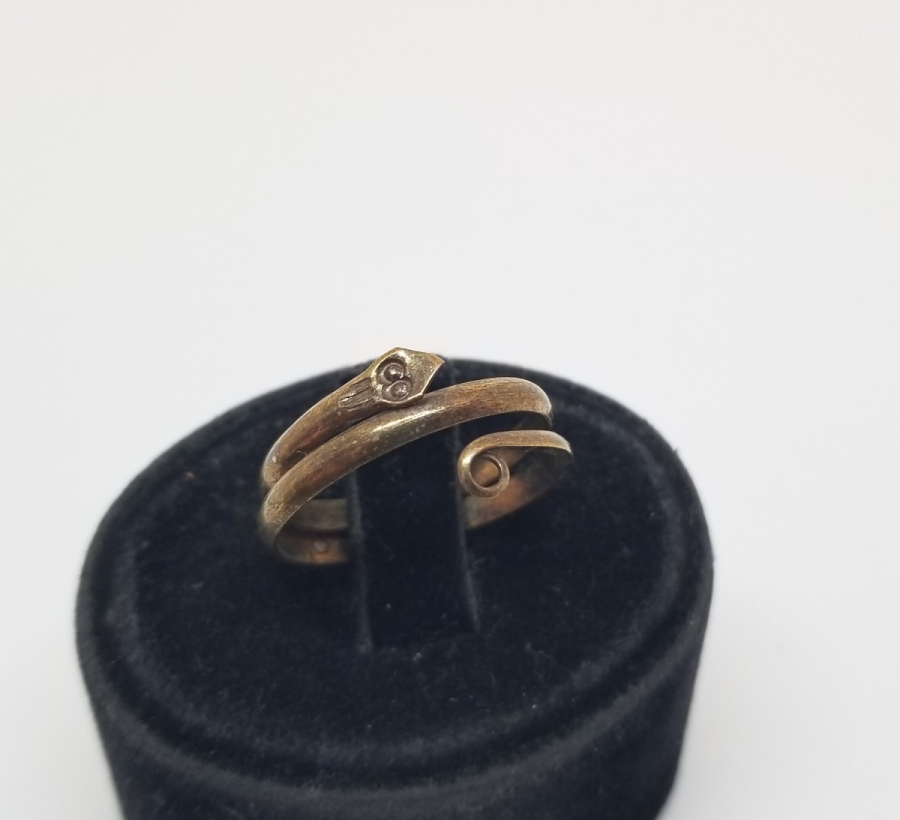 KABARTMA İŞÇİLİKLİ YILAN FORMLU OSMANLI DÖNEMİ RUM İŞİ YÜZÜK