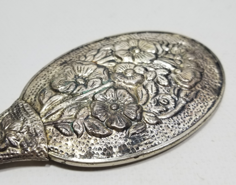 KABARTMA İŞÇİLİKLİ ANTİKA GÜMÜŞ EL AYNASI