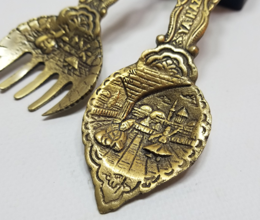 KABARTMA İŞÇİLİKLİ ANTİKA PİRİNÇ DUVAR ÇATAL KAŞIĞI