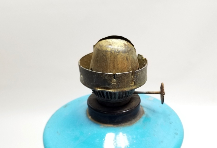 OSMANLI DÖNEMİ NADİR RENKTE TAŞ OPALİN GAZ LAMBASI