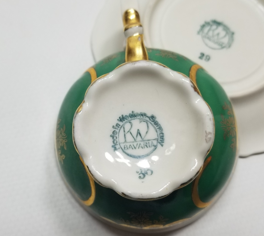 BATI ALMAN YAPIMI ANTİKA PORSELEN KAHVE FİNCANI