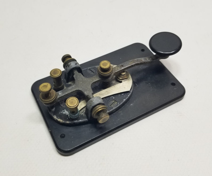 1. DÜNYA SAVAŞI DÖNEMİ NADİR İNGİLİZ ASKERİ TELGRAF MANİPÜLESİ