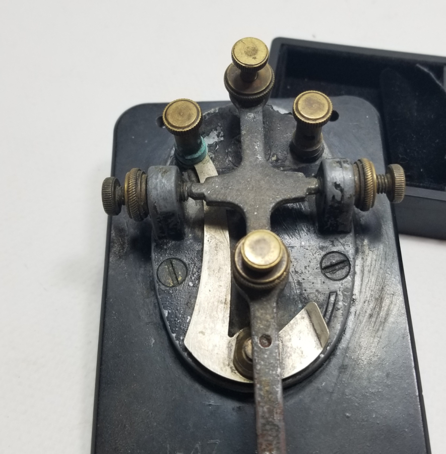 1. DÜNYA SAVAŞI DÖNEMİ NADİR İNGİLİZ ASKERİ TELGRAF MANİPÜLESİ