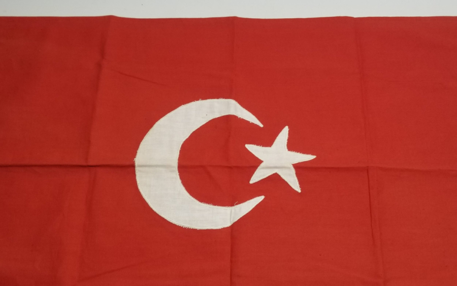 ÇİL KONDİSYONDA OSMANLI DÖNEMİ NADİR ASKERİ BAYRAK