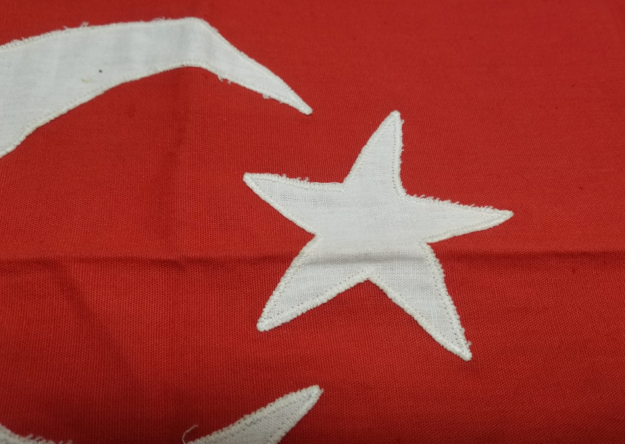 ÇİL KONDİSYONDA OSMANLI DÖNEMİ NADİR ASKERİ BAYRAK