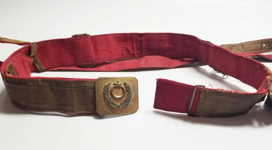 ALTIN SIRMA İŞÇİLİKLİ TAM TAKIM OSMANLI DÖNEMİ SUBAY KEMERİ