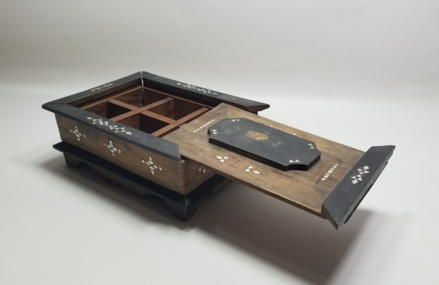 SEDEF ÇAKMA İŞÇİLİKLİ OSMANLI DÖNEMİ NADİR HAKKAK MÜHÜR KUTUSU