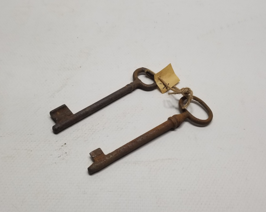 OSMANLI DÖNEMİ EL YAPIMI İKİ ADET ANAHTAR