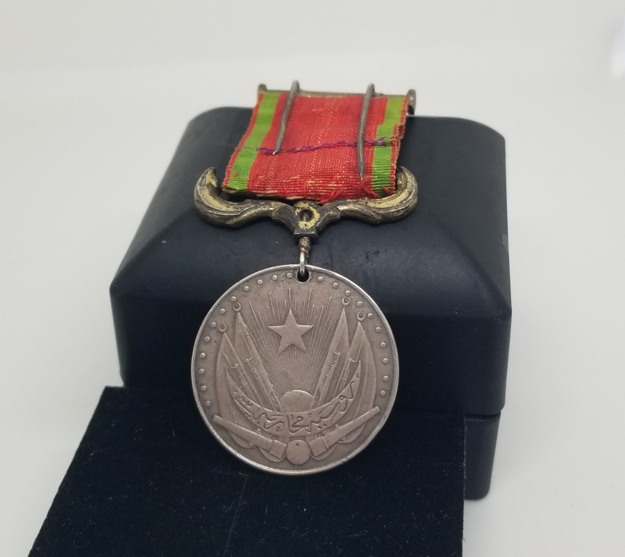 2.ABDÜLHAMİT HAN DÖNEMİ GÜMÜŞ ASKI VE İPEK KURDELASIYLA RUSYA MUHAREBESİ MADALYASI