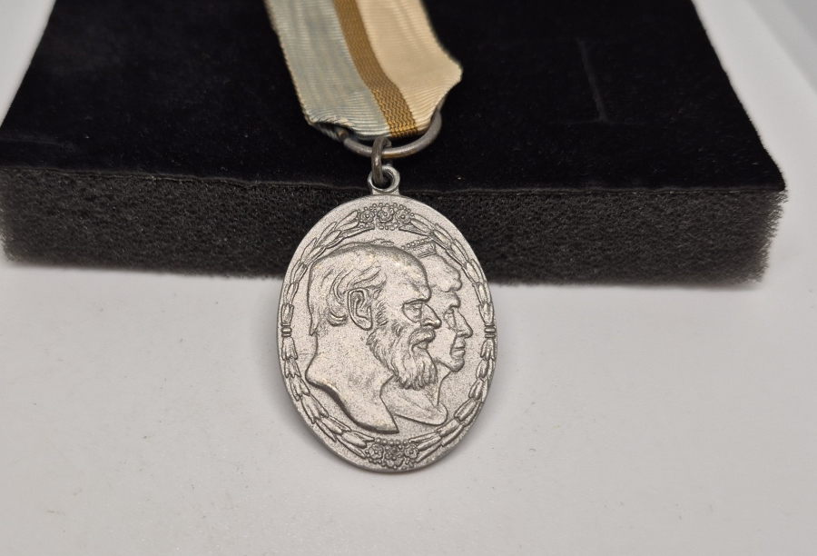 1918 TARİHLİ ALTIN EVLİLİK YILDÖNÜMÜ MADALYASI