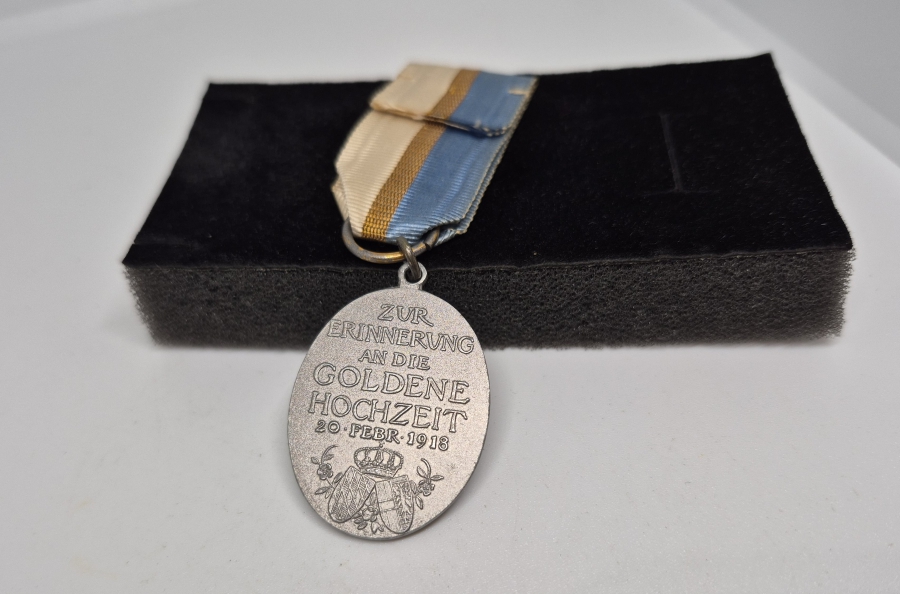 1918 TARİHLİ ALTIN EVLİLİK YILDÖNÜMÜ MADALYASI