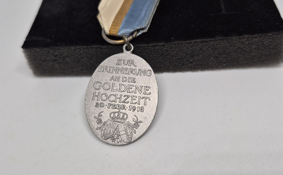 1918 TARİHLİ ALTIN EVLİLİK YILDÖNÜMÜ MADALYASI