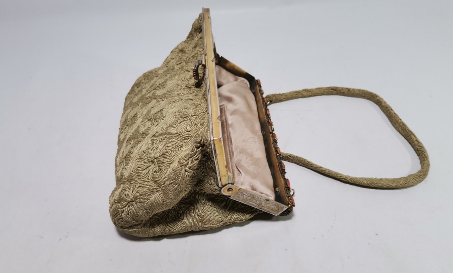 İBRİŞİM İŞÇİLİKLİ EL YAPIMI ANTİKA GECE ÇANTASI