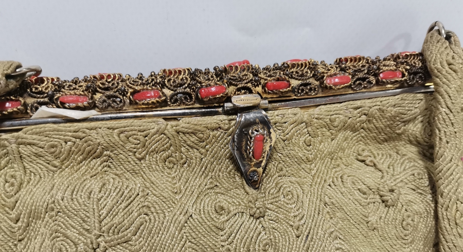 İBRİŞİM İŞÇİLİKLİ EL YAPIMI ANTİKA GECE ÇANTASI