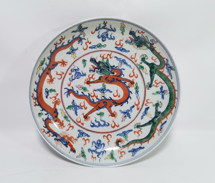 1800 BAŞLARI EL BOYAMA İŞÇİLİKLİ NADİR UZAKDOĞU PORSELEN TABAK