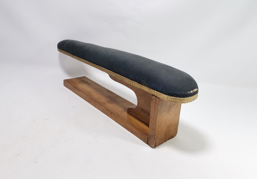 OSMANLI DÖNEMİ NADİR EL YAPIMI İPEK KIYAFET ÜTÜ MASASI