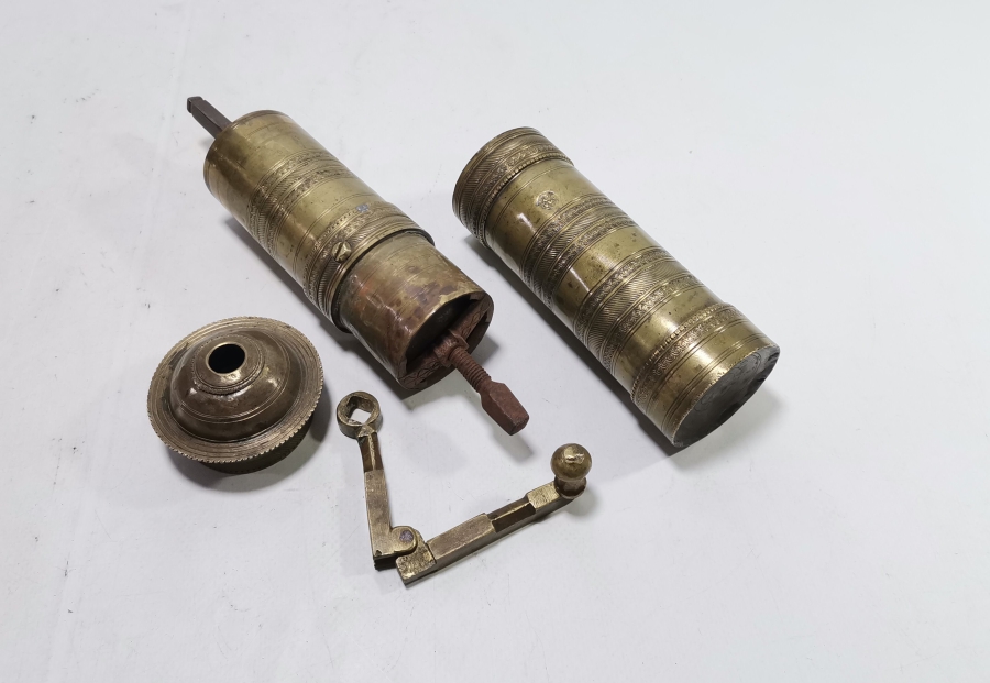 OSMANLI DÖNEMİ USTA DAMGALI SÜLEYMANİYE KAHVE DEĞİRMENİ