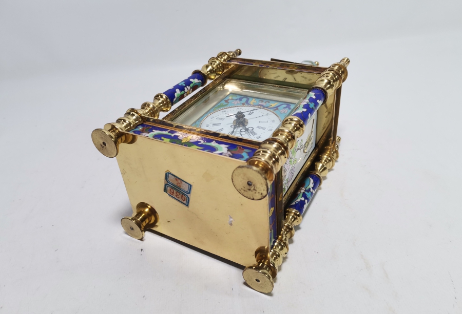 MİNE İŞÇİLİKLİ ANTİKA MASA SAATİ