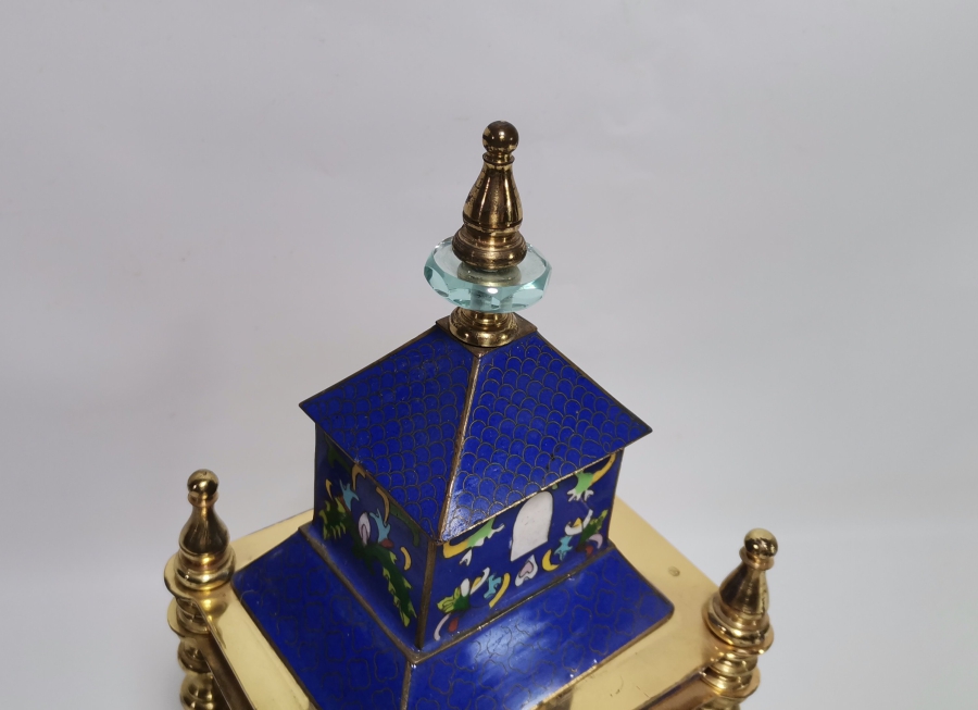 MİNE İŞÇİLİKLİ ANTİKA MASA SAATİ