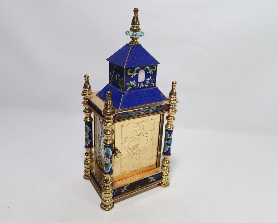 MİNE İŞÇİLİKLİ ANTİKA MASA SAATİ