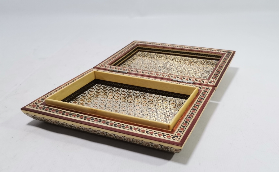 MARKUTERİ İŞÇİLİKLİ ANTİKA KAPAKLI KUTU