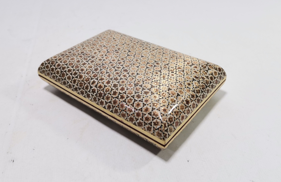 MARKUTERİ İŞÇİLİKLİ ANTİKA KAPAKLI KUTU