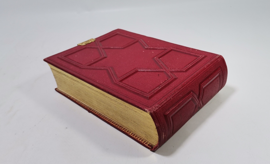 ÜZERİ ALTIN VERMEYLİ VE MÜHRÜ SÜLEYMANLI FOTOĞRAF ALBÜMÜ