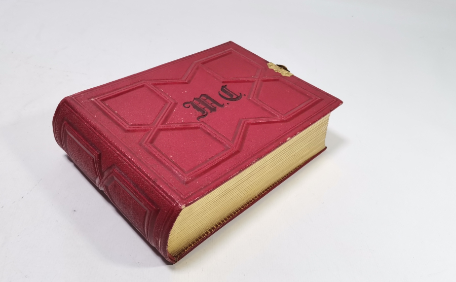 ÜZERİ ALTIN VERMEYLİ VE MÜHRÜ SÜLEYMANLI FOTOĞRAF ALBÜMÜ