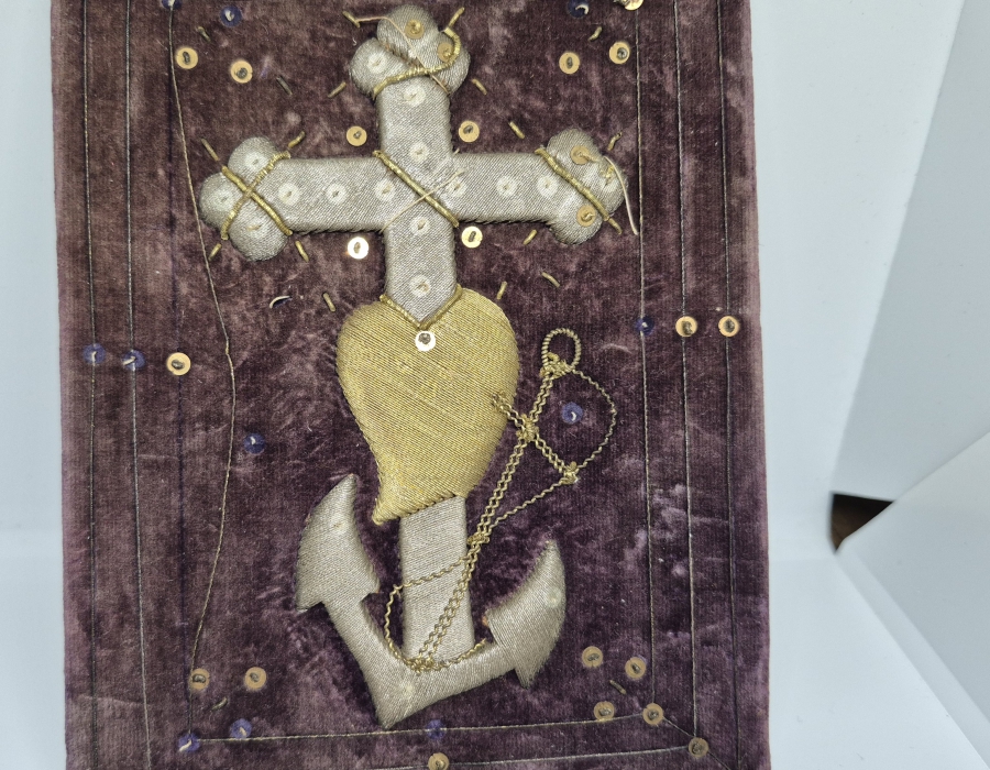 GÜMÜŞ SIRMA İŞÇİLİKLİ VE KADİFE OSMANLI DÖNEMİ NADİR İNCİL KABI