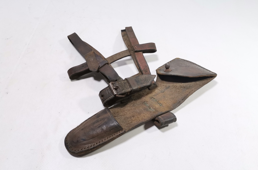 ÜZERİ OSMANLICA YAZILI NADİR CAN KARDAŞ DERİ MEÇ ASKISI