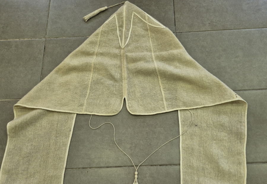 OSMANLI DÖNEMİ EL DOKUMA ÜZERİ AŞİRET FİGÜRLÜ NADİR ÇERKES KIŞLIK BAŞLIK