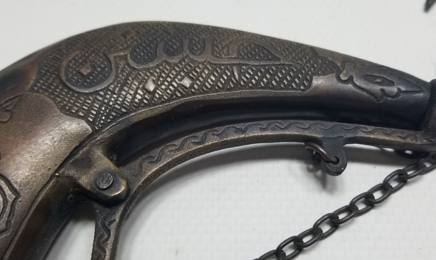 KABARTMA İŞÇİLİKLİ DEKORATİF BARUTLUK