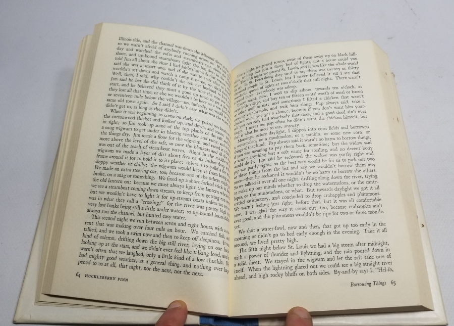 İNGİLİZCE HUCKLEBERRY FINN MACERALARI KİTAP