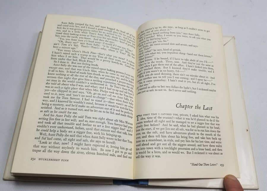İNGİLİZCE HUCKLEBERRY FINN MACERALARI KİTAP