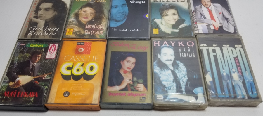 İÇLERİ DOLU NOSTALJİK KASET LOTU