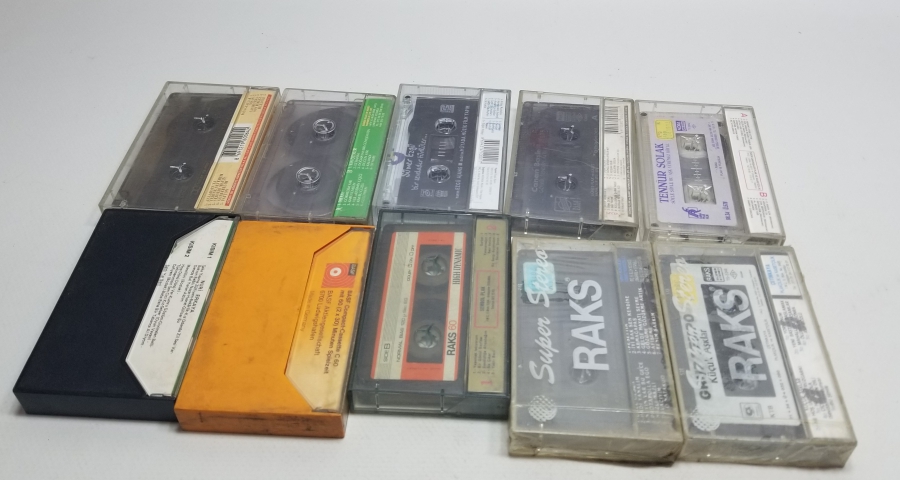 İÇLERİ DOLU NOSTALJİK KASET LOTU