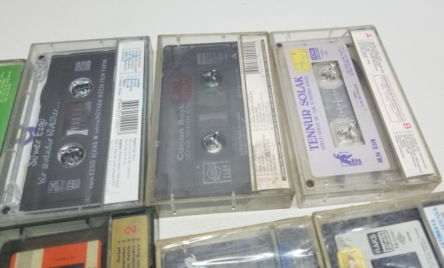 İÇLERİ DOLU NOSTALJİK KASET LOTU