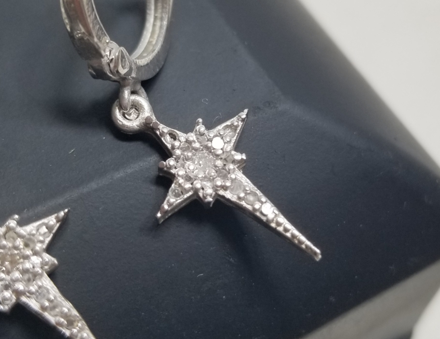 PIRLANTA TAŞLI ÖZEL YAPIM KÜPE