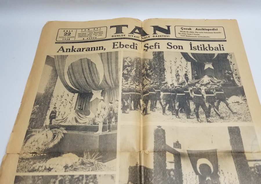 22 KASIM 1938 TARİHLİ MUSTAFA KEMAL ATATÜRK'ÜN ÖLÜMÜ KONULU TAN GAZETESİ